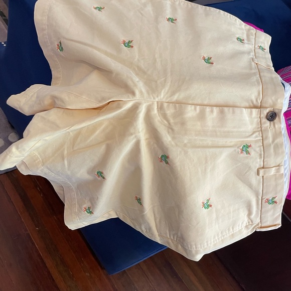 MEN’s Brooks Brothers 💯% Soft Cotton Shorts with little tree frogs, Size W37 - Picture 9 of 10